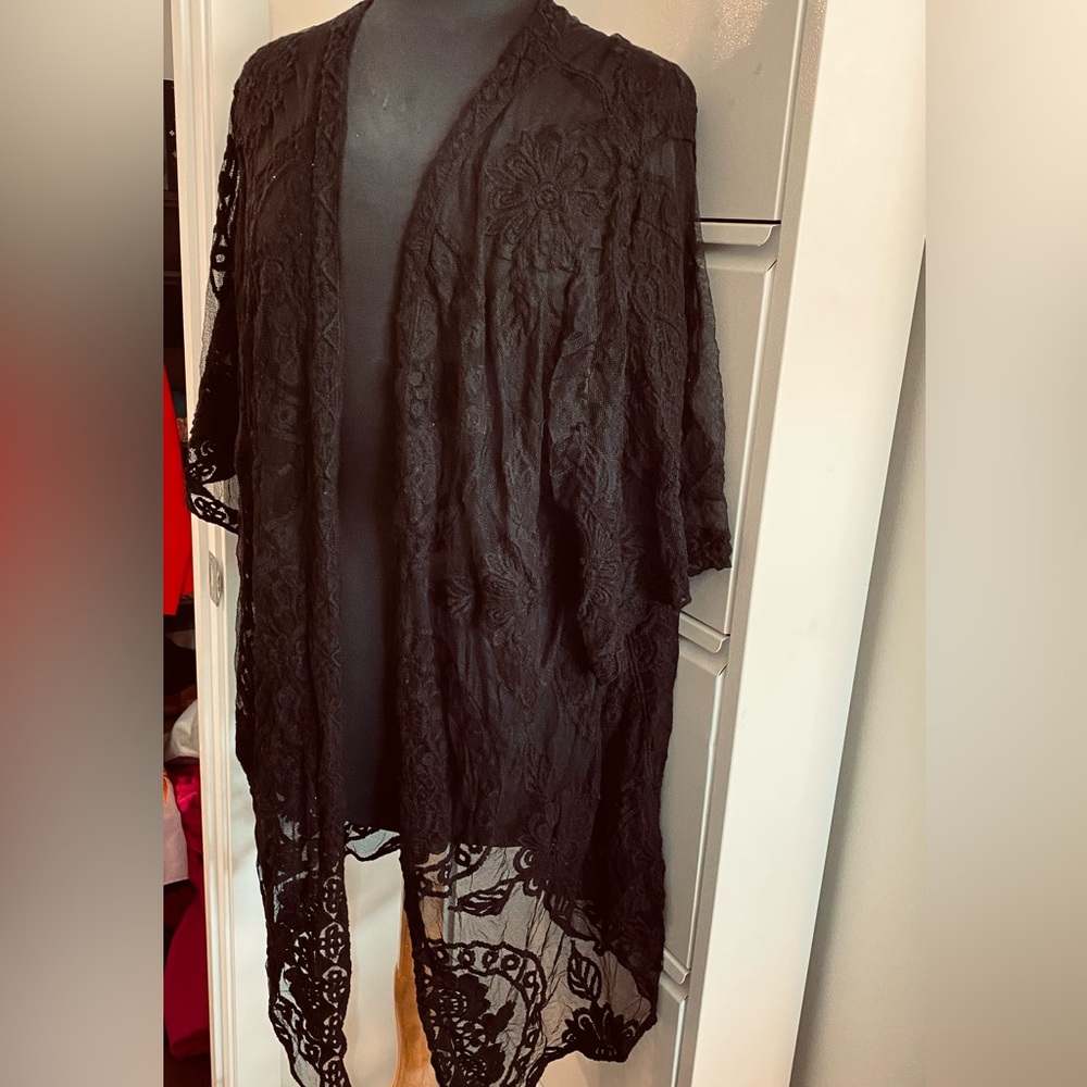 Black Lace Kimono NWOT